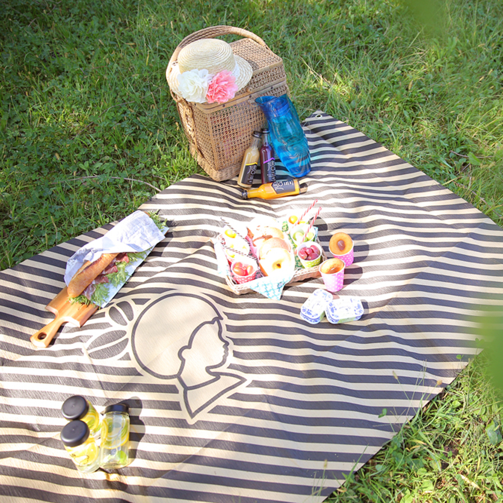 INIC Picnic Rug - L -