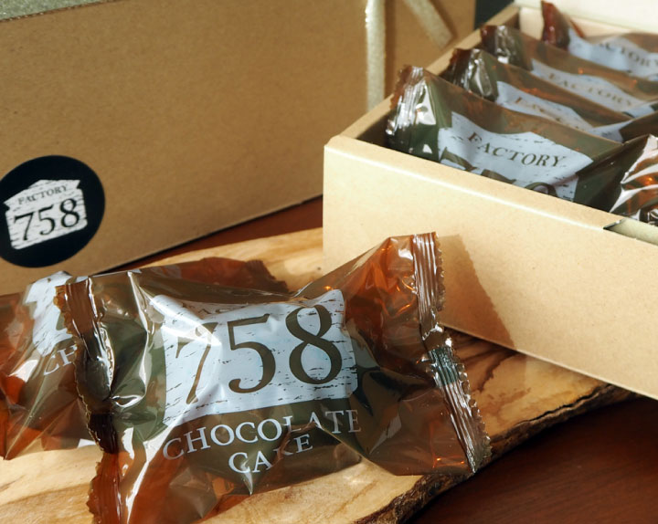 【 FACTORY 758 】 チョコレートケーキ